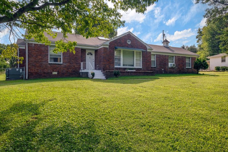 2948 Mcgavock Pike, Nashville, TN 37214