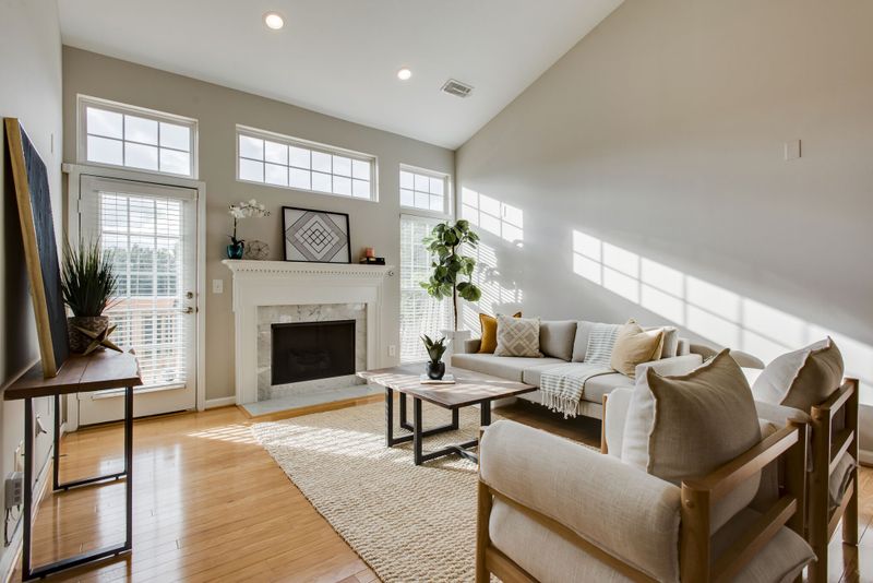 7277 Charlotte Pike #301, Nashville, TN 37209