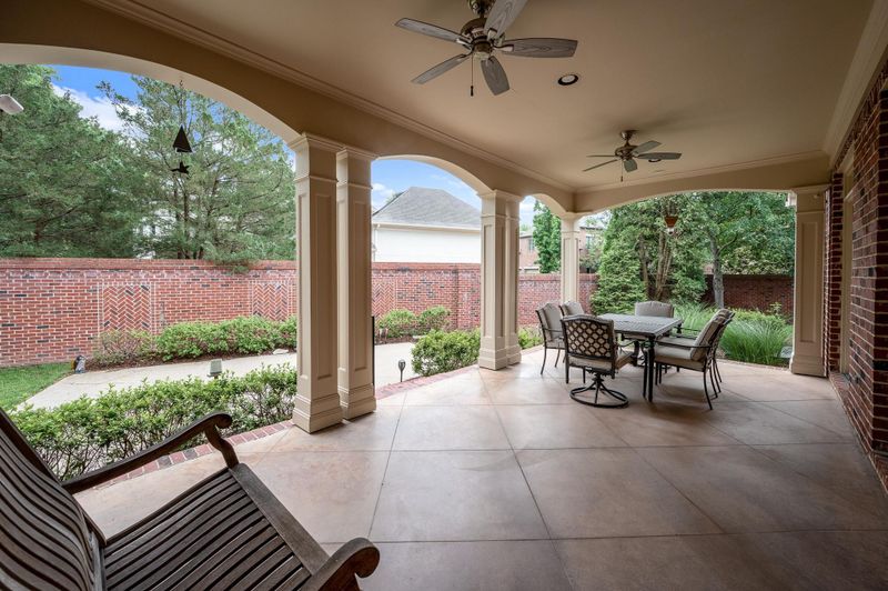 42 Sturbridge Ct, Nashville, TN 37215