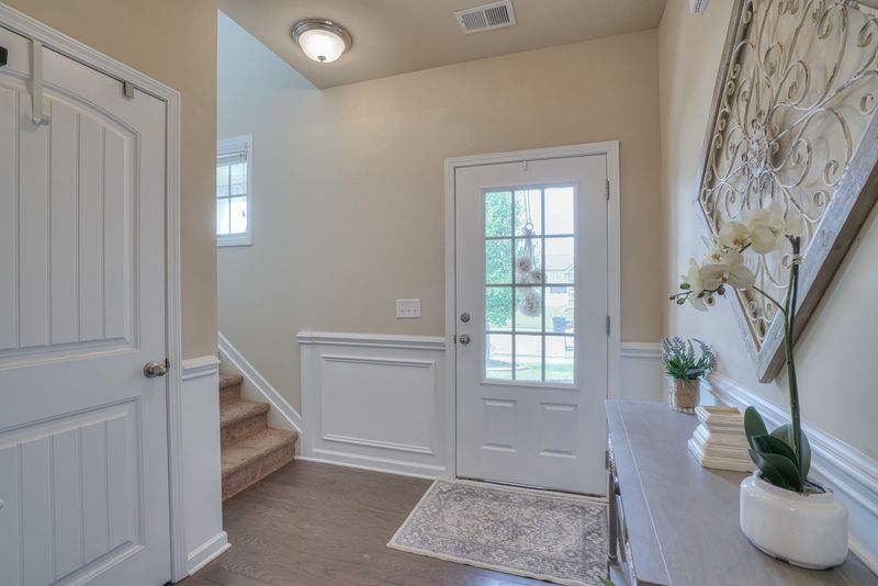 4067 Cannonsgate Ln, Murfreesboro, TN 37128