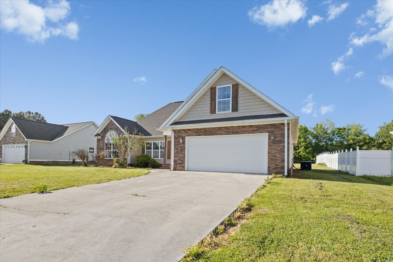 56 Dove Dr, La Fayette, GA 30728