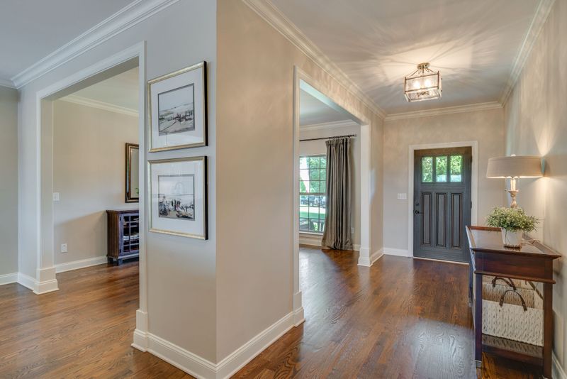1101 Barnes Rd, Antioch, TN 37013