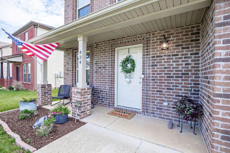 434 Golf Club Ln, Springfield, TN 37172