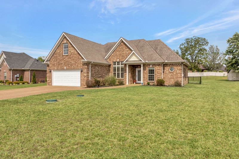 1224 Longwood Dr, Lascassas, TN 37085