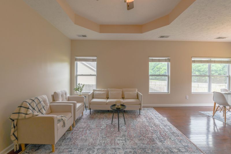135 Granda Flora Dr, White House, TN 37188
