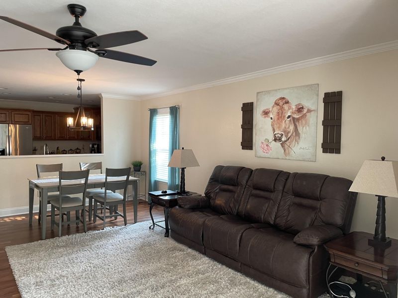 704 Applebrook Dr, Rossville, GA 30741