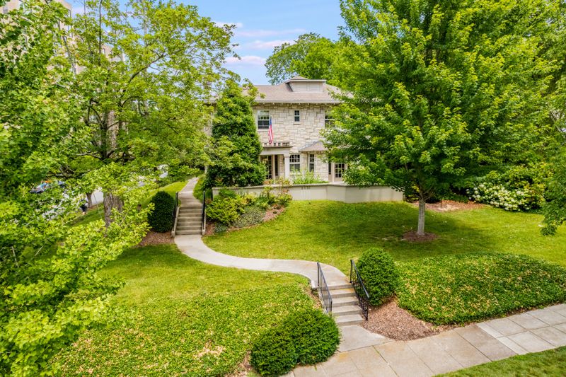 3830 Whitland Ave, Nashville, TN 37205