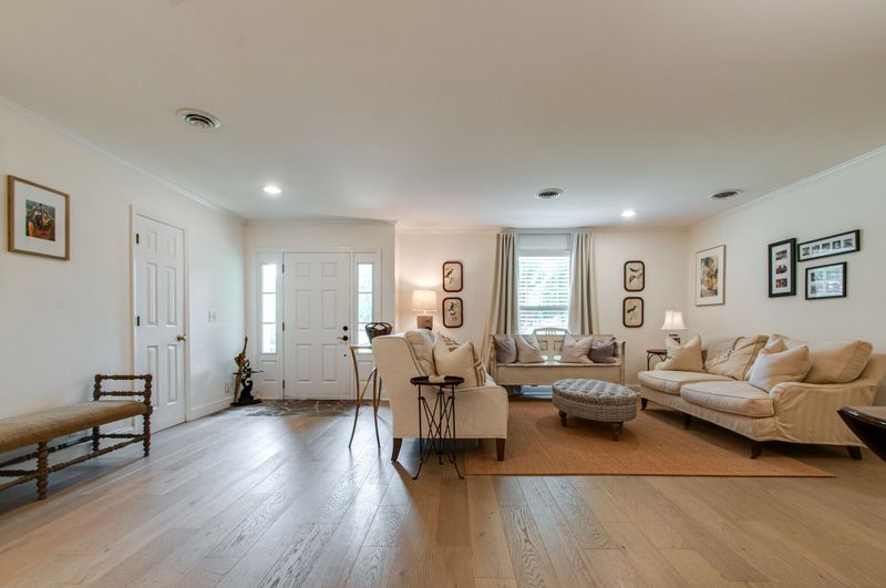 181 Boxwood Dr, Franklin, TN 37069