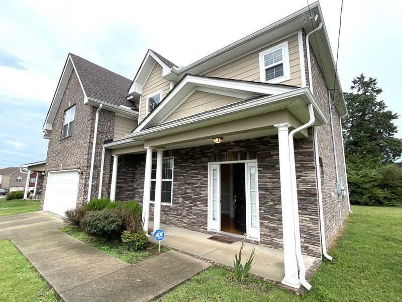 300 Birchclay Pt N, Antioch, TN 37013