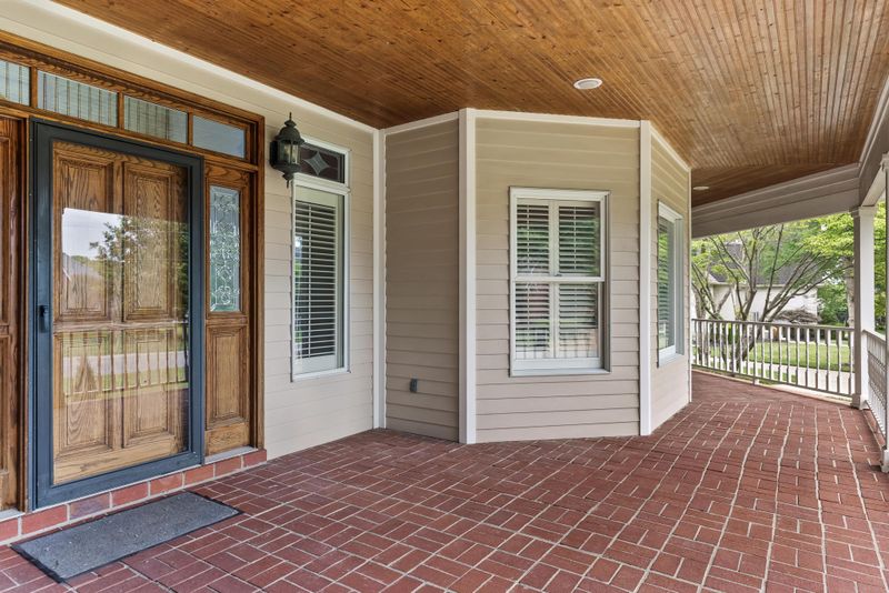 105 Bluewater Dr, Gallatin, TN 37066