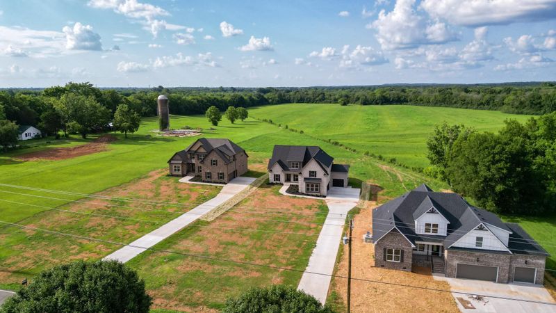 2412 Dilton Mankin Rd, Murfreesboro, TN 37127