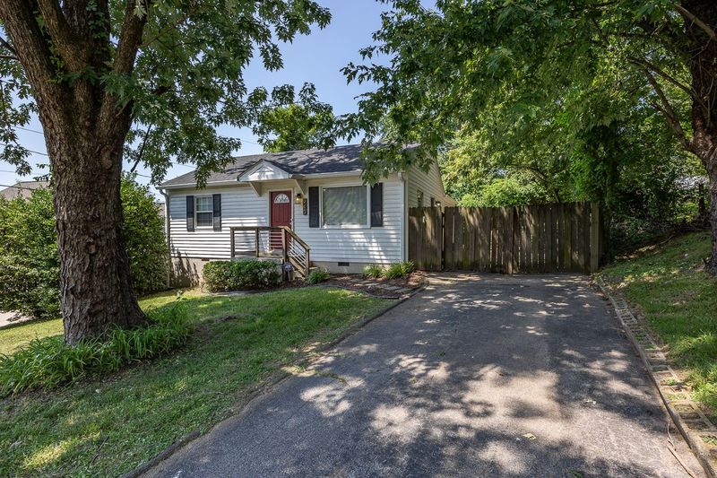 940 S 13th Ct, Nashville, TN 37206