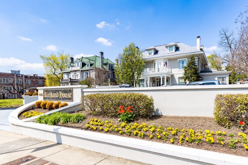 3626 W End Ave #204, Nashville, TN 37205
