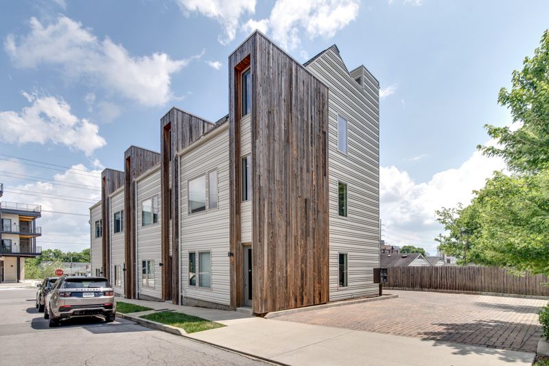 616 27th Ave N, Nashville, TN 37209