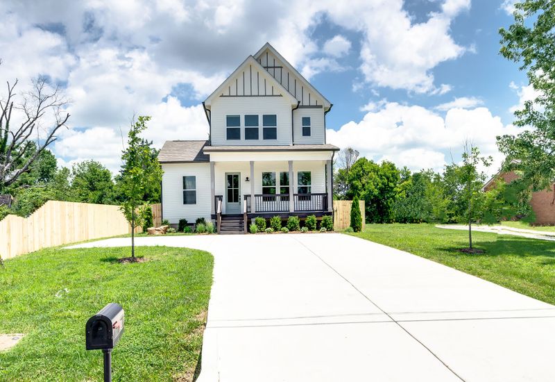 516 Highcrest Dr, Nashville, TN 37211