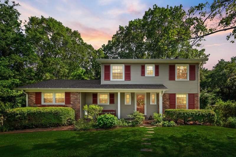 2321 Castlewood Dr, Nashville, TN 37214