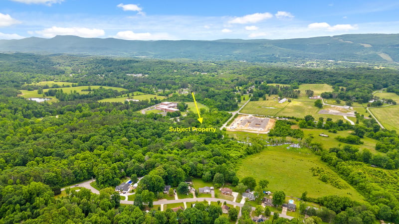 2937 Happy Valley Rd, Rossville, GA 30741
