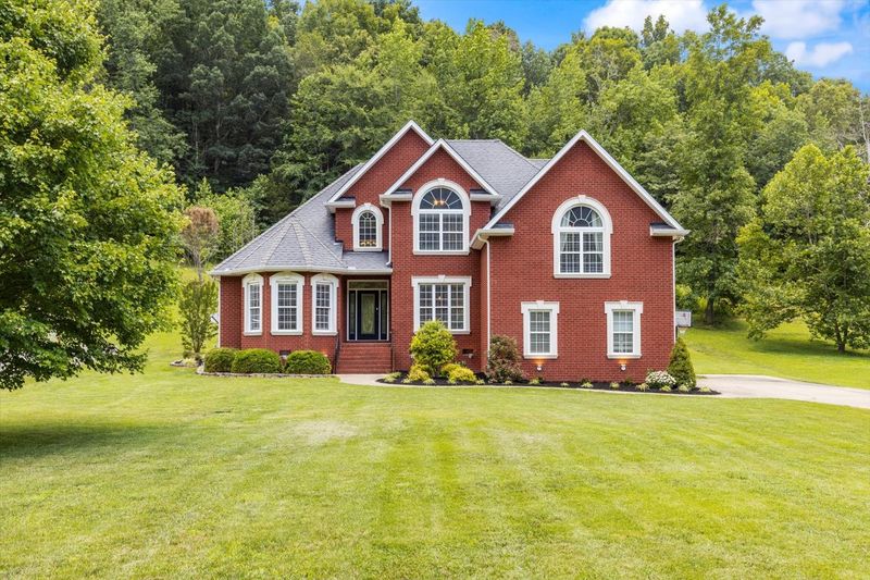 1939 Shell Rd, Hendersonville, TN 37075