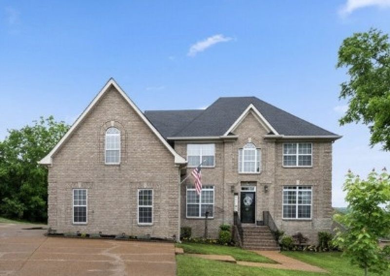 1002 Darwood Ct, Hendersonville, TN 37075