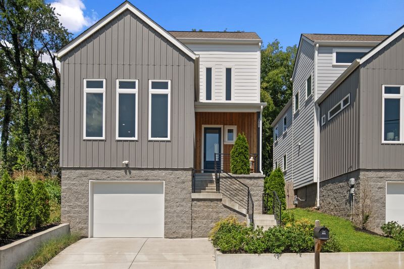 1706B Carvell Ave, Nashville, TN 37203