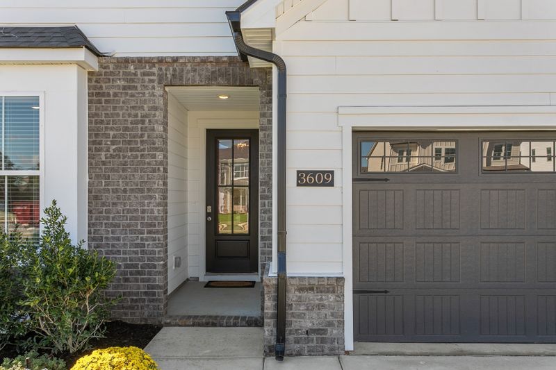 9152 Ristau Dr, Antioch, TN 37013
