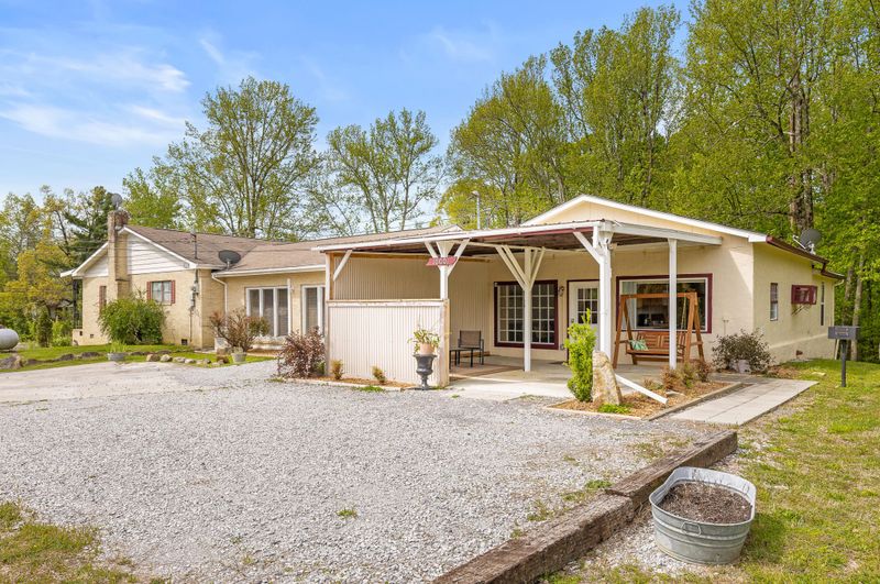 9999 Scenic Hw, Lookout Mountain, GA 30750