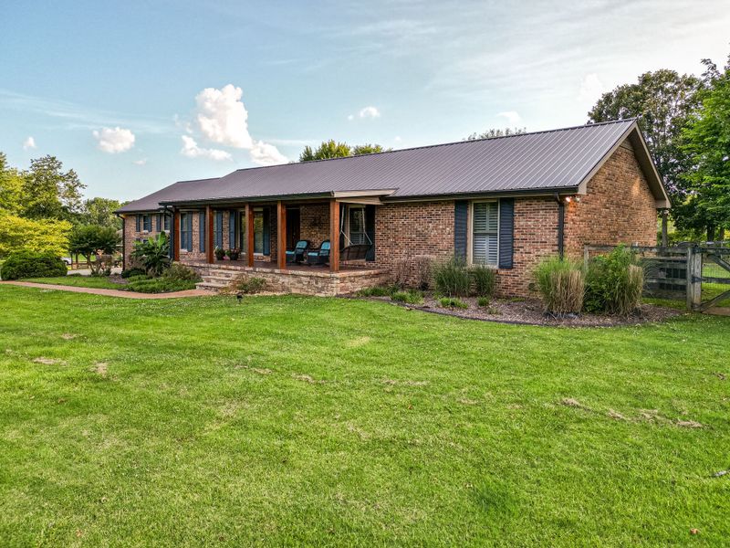 126 Clark Dr, Mount Juliet, TN 37122