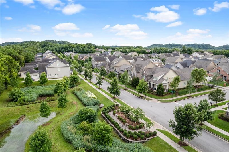 335 Passage Ln, Franklin, TN 37064