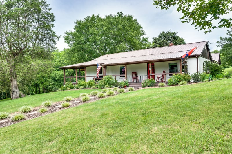 3902 Dale Ln, Mount Pleasant, TN 38474