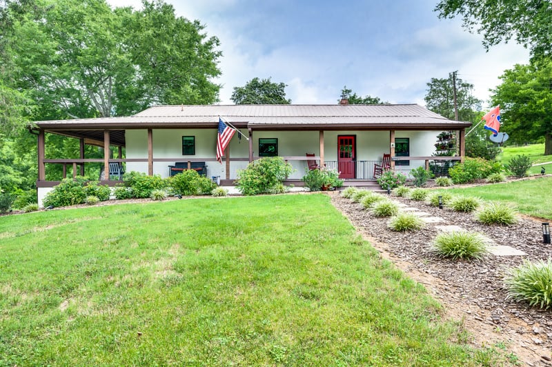 3902 Dale Ln, Mount Pleasant, TN 38474