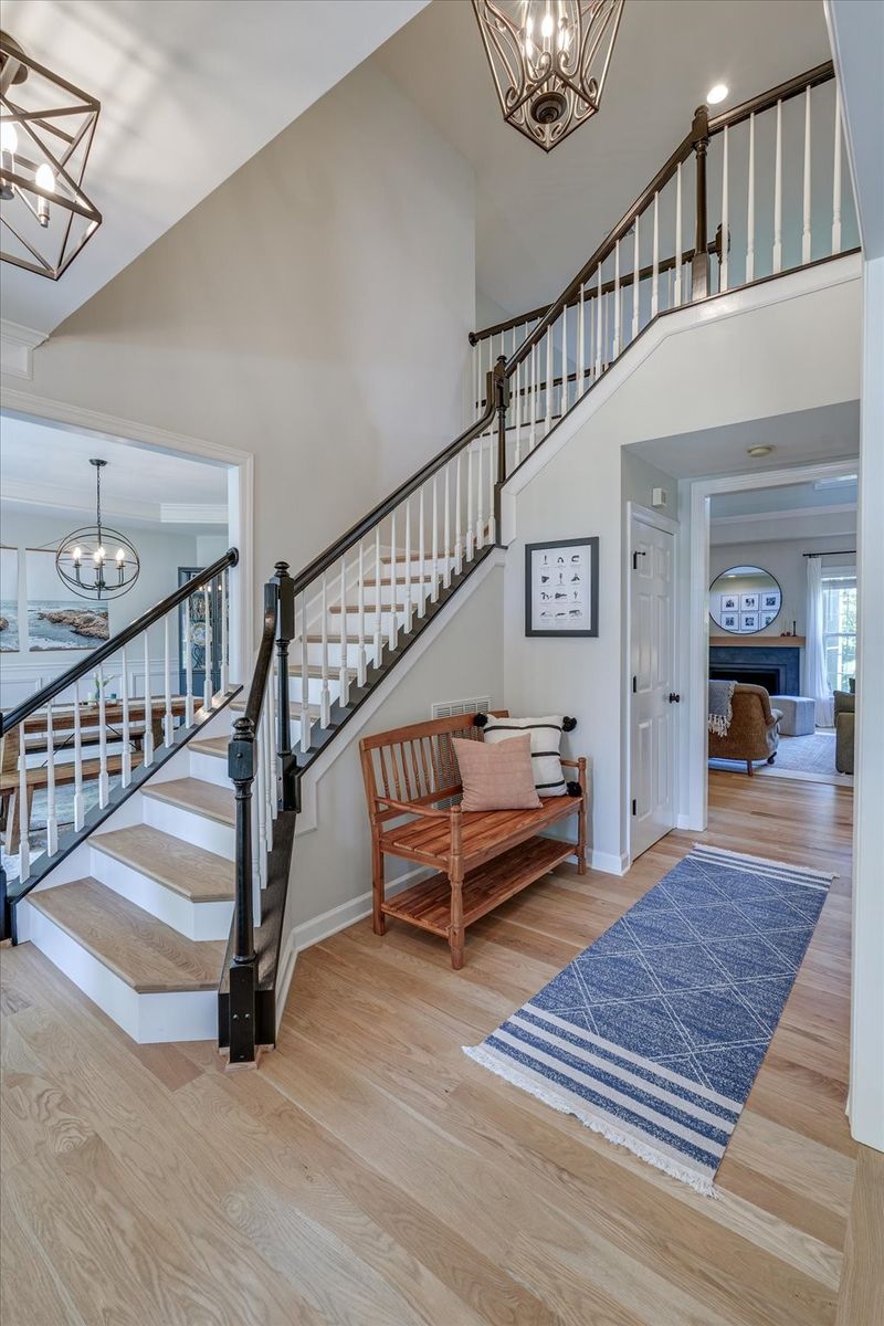 327 Applecross Dr, Franklin, TN 37064