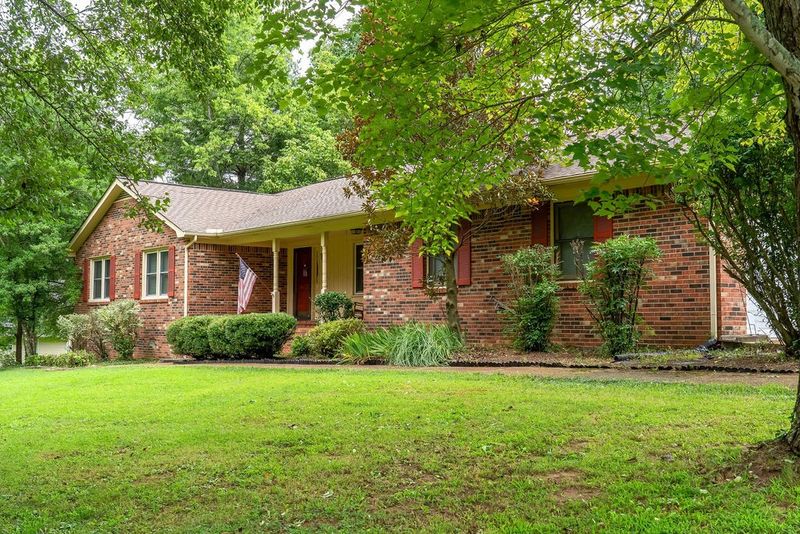 6299 New Chapel Rd, Springfield, TN 37172