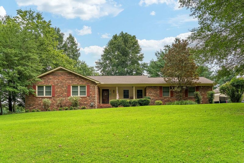 6299 New Chapel Rd, Springfield, TN 37172