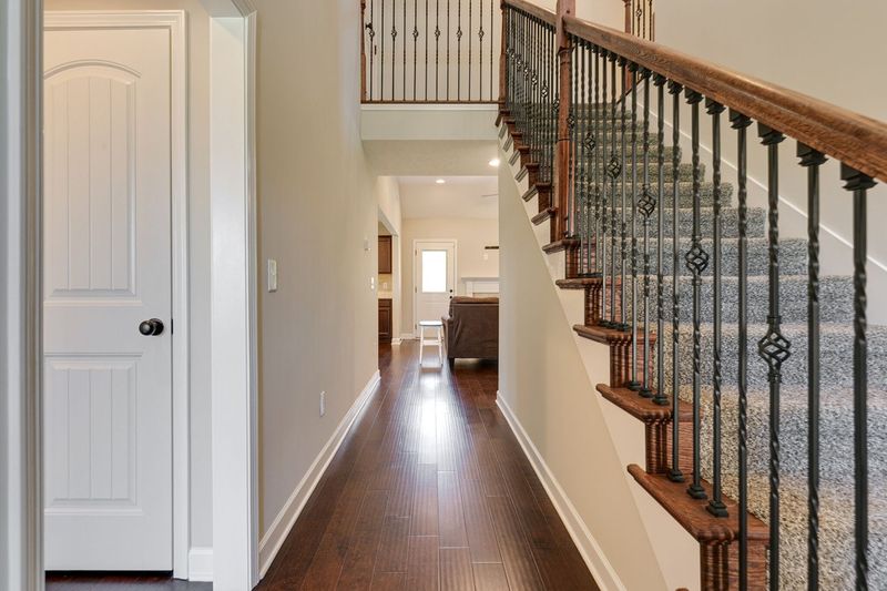 7709 Alameda Dr, Murfreesboro, TN 37127