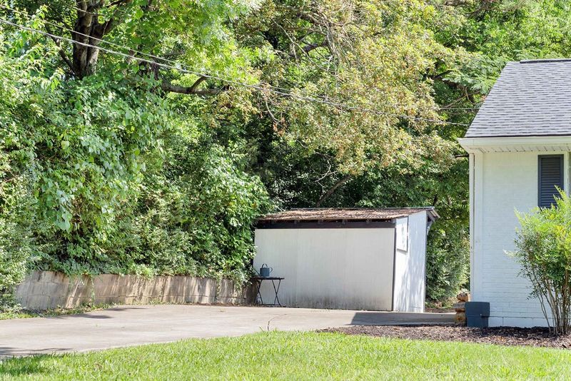 3140 Cloverwood Dr, Nashville, TN 37214