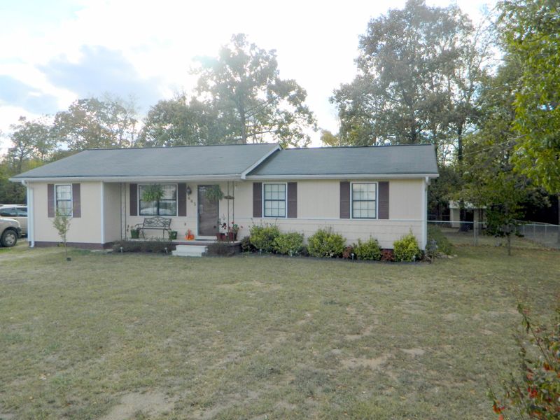 465 Piney Rd, Trenton, GA 30752