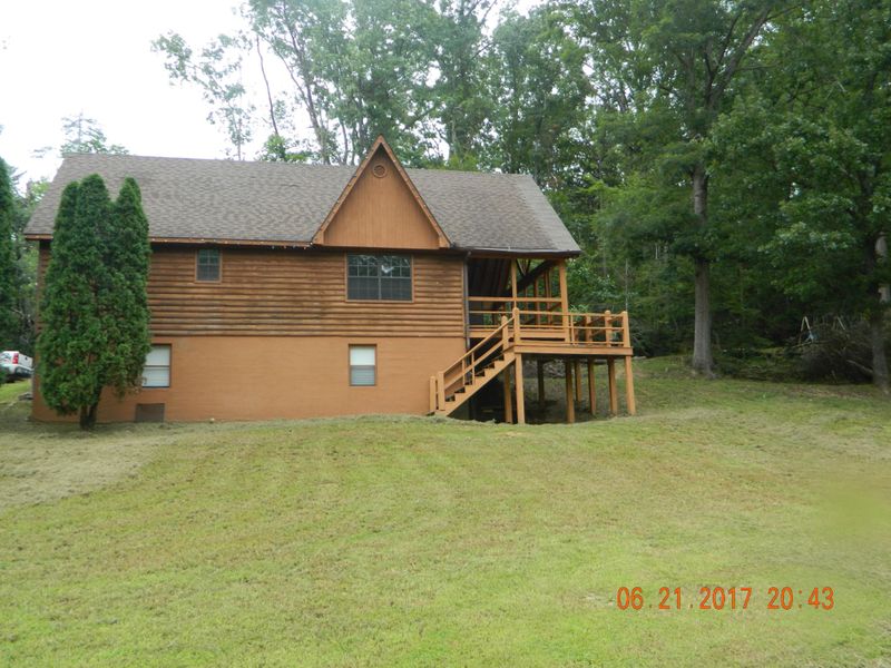 3070 Slygo Rd, Trenton, GA 30752