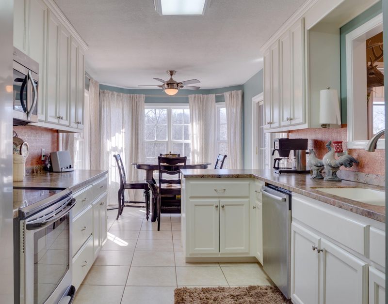 615 County Rd 130, Flat Rock, AL 35966