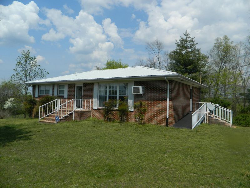 236 County Rd 770, Ider, AL 35981