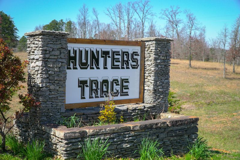 45 S Deer Run Rd, Trenton, GA 30752