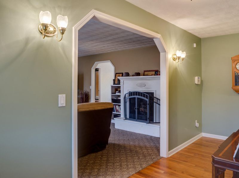 30 Meadowbrook Ln, Trenton, GA 30752