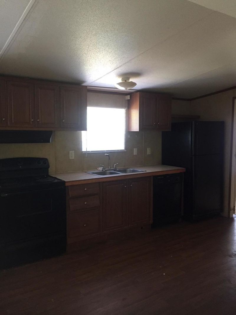 209 Woods Rd, Tunnel Hill, GA 30755