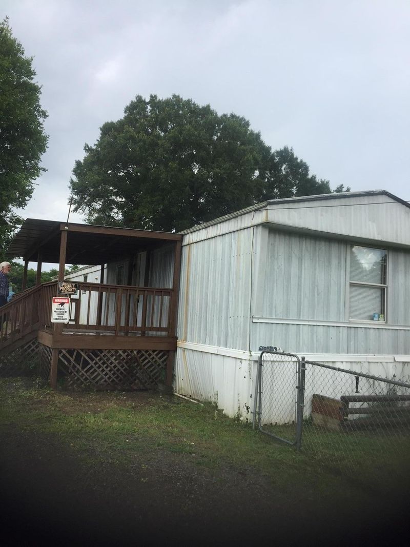 273 S Center St, Rossville, GA 30741