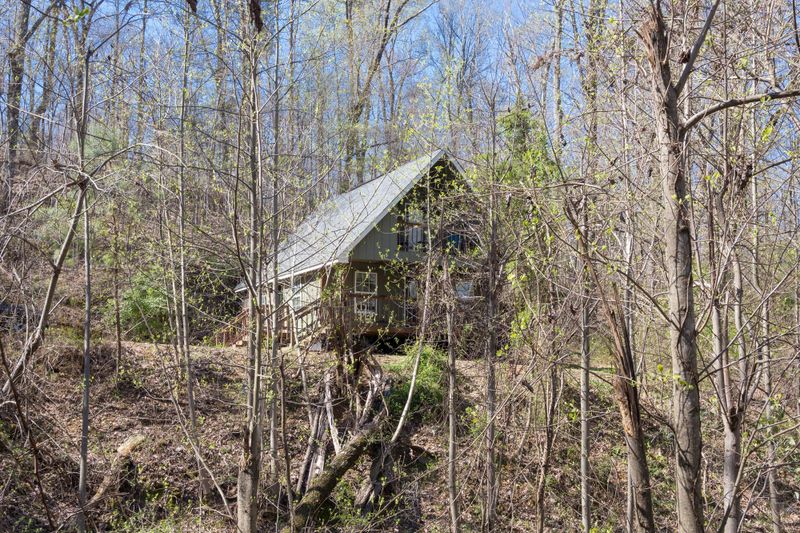98 Pleasant Dr, Trenton, GA 30752