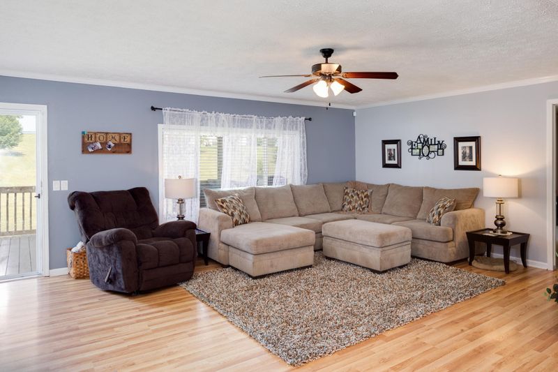 640 County Rd 295, Higdon, AL 35979