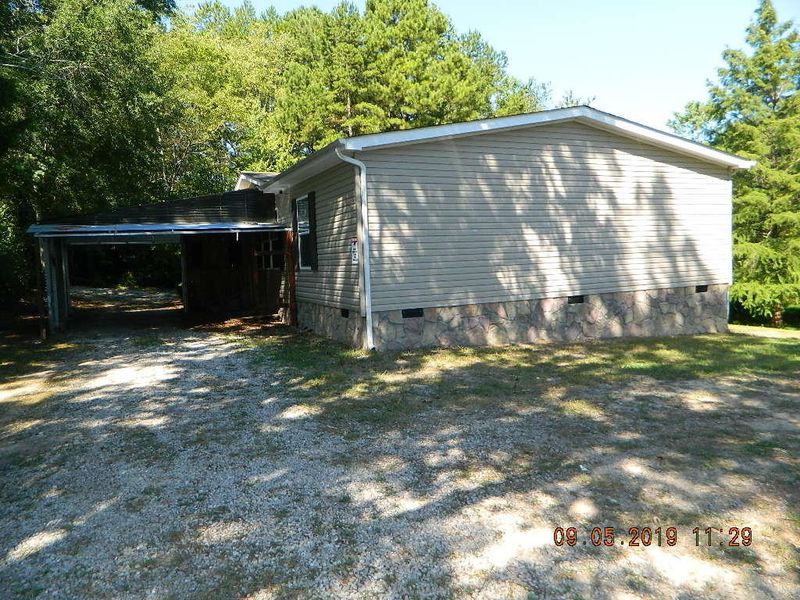 540 Davis Rd, Chickamauga, GA 30707