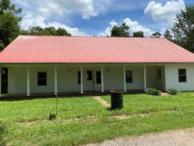 384 County Rd 424, Flat Rock, AL 35966