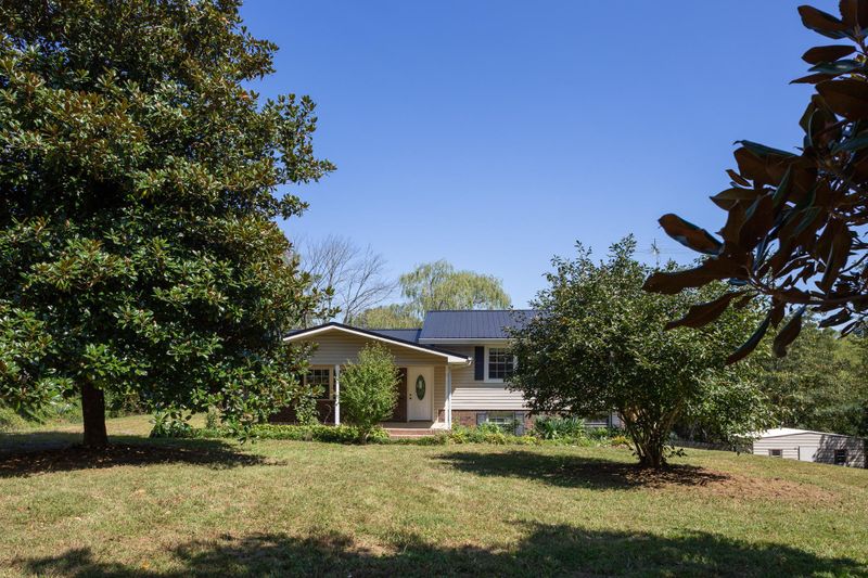 93 Coal Mine Rd, Rising Fawn, GA 30738