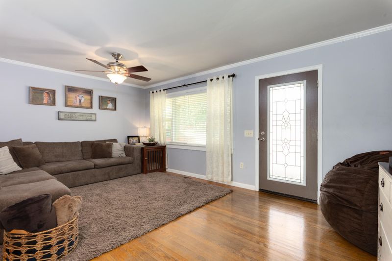 682 Poplar St, Trenton, GA 30752