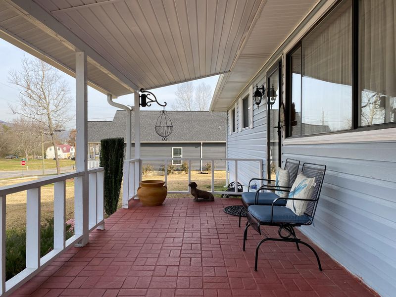 475 Walnut Ave, Trenton, GA 30752